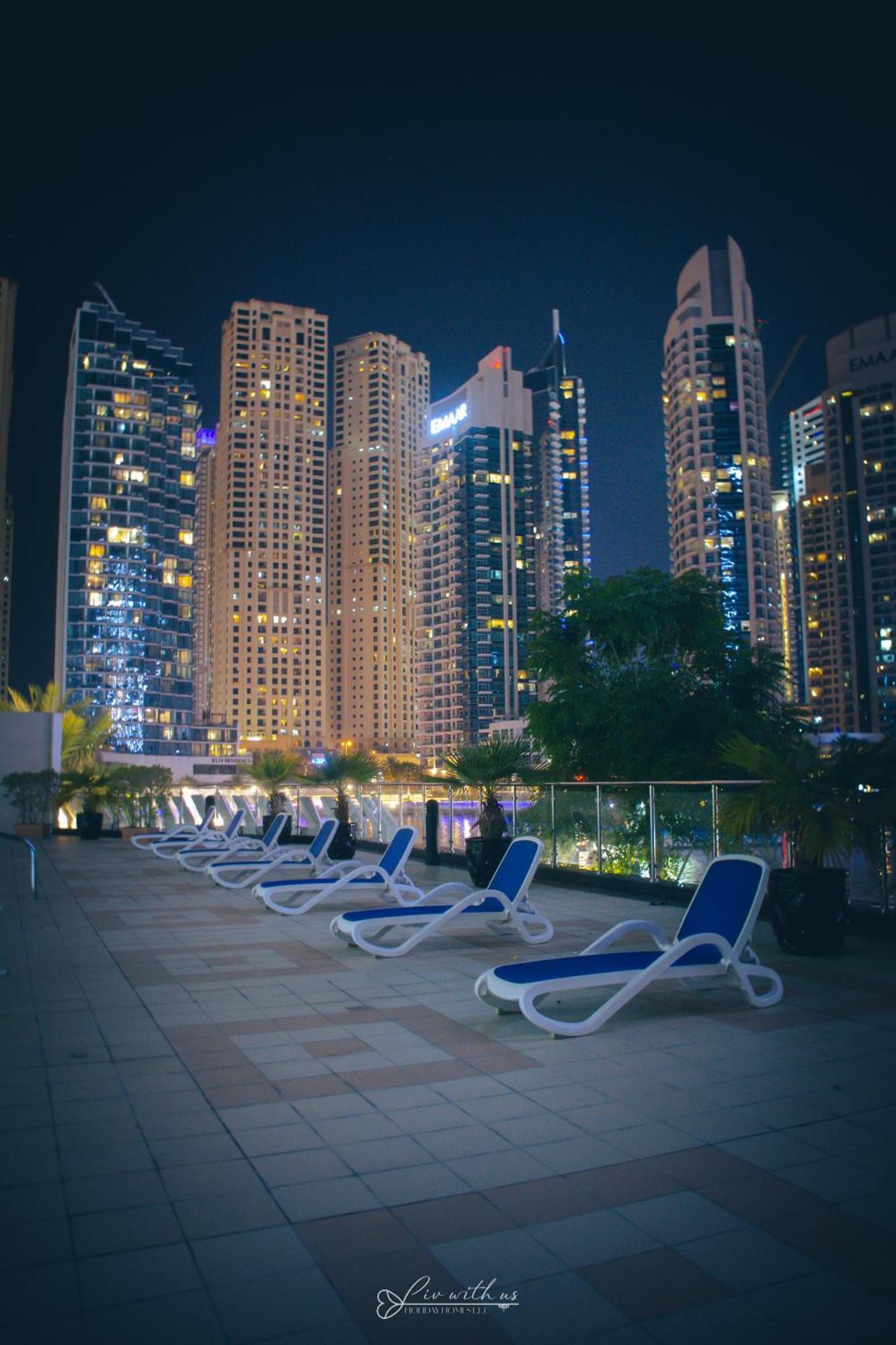 Livwithus - 2 Bedroom In Marina View Tower B अपार्टमेंट *