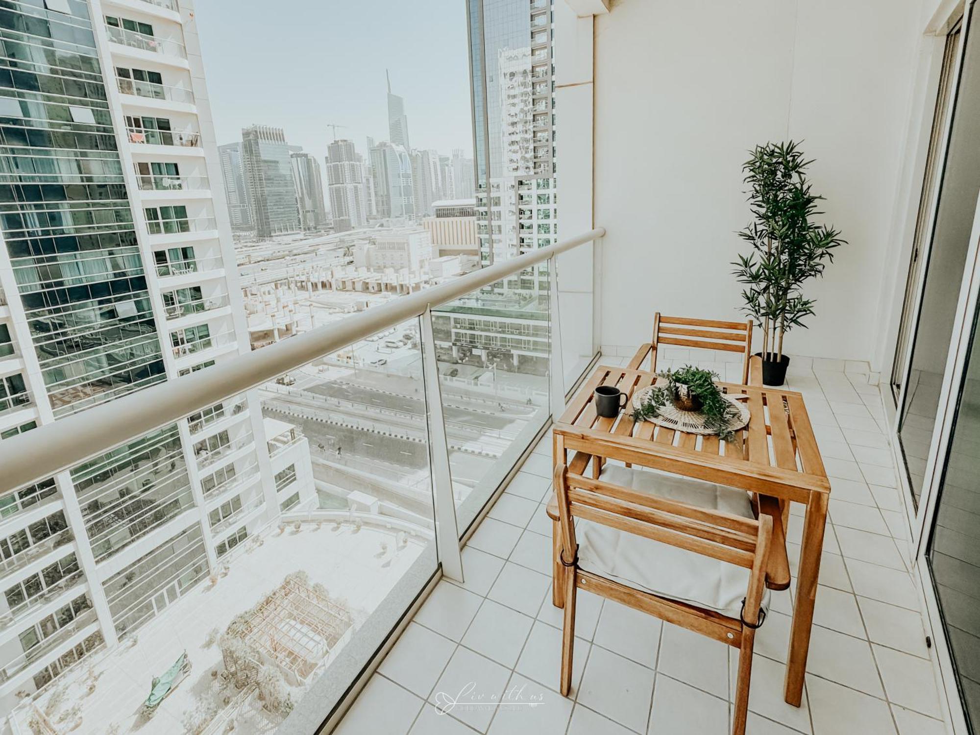 Livwithus - 2 Bedroom In Marina View Tower B * Dubai