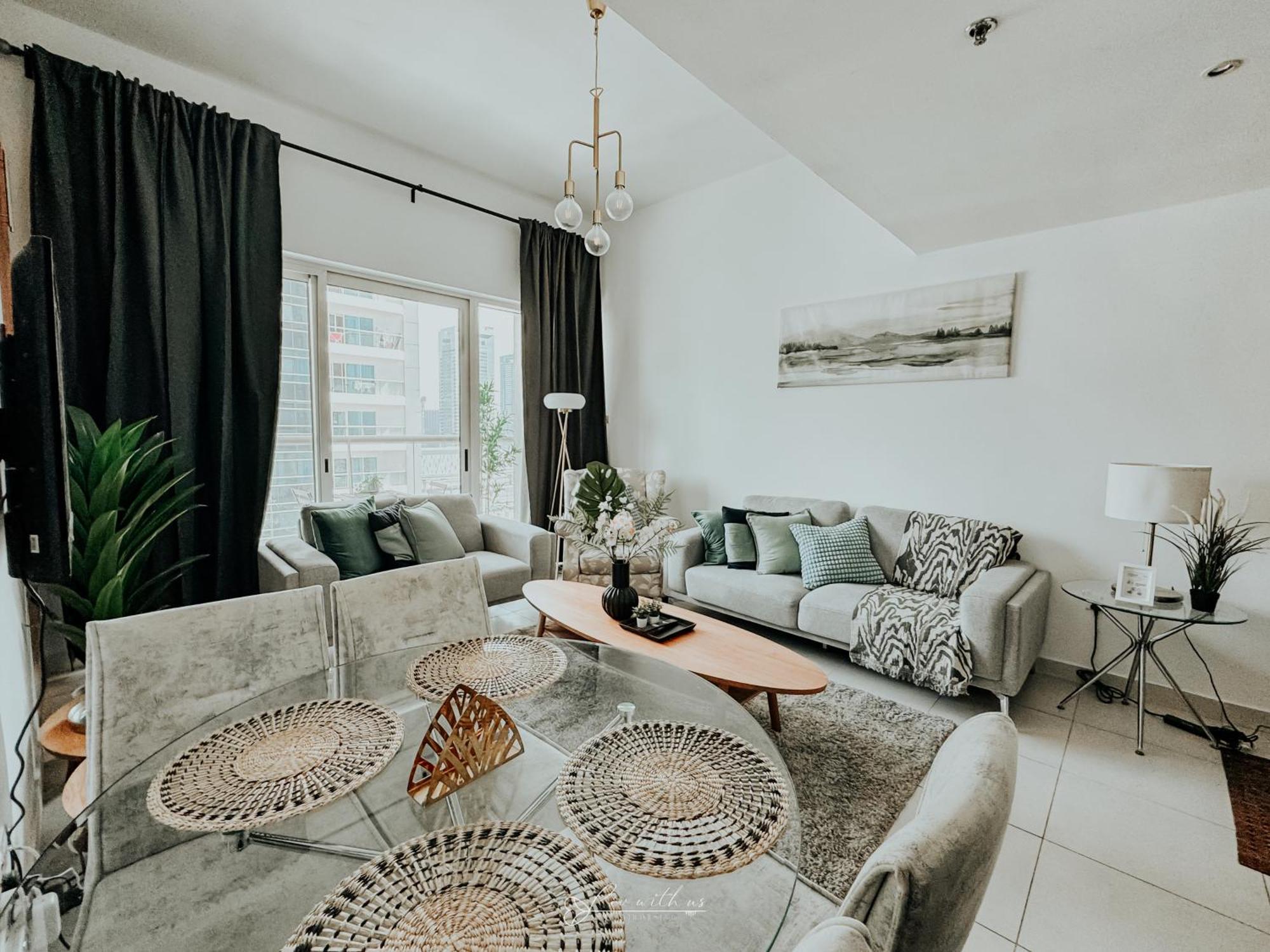 Livwithus - 2 Bedroom In Marina View Tower B * Dubai